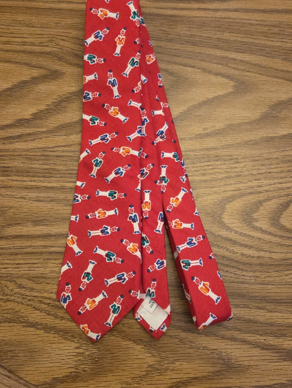 Vicky Davis tie